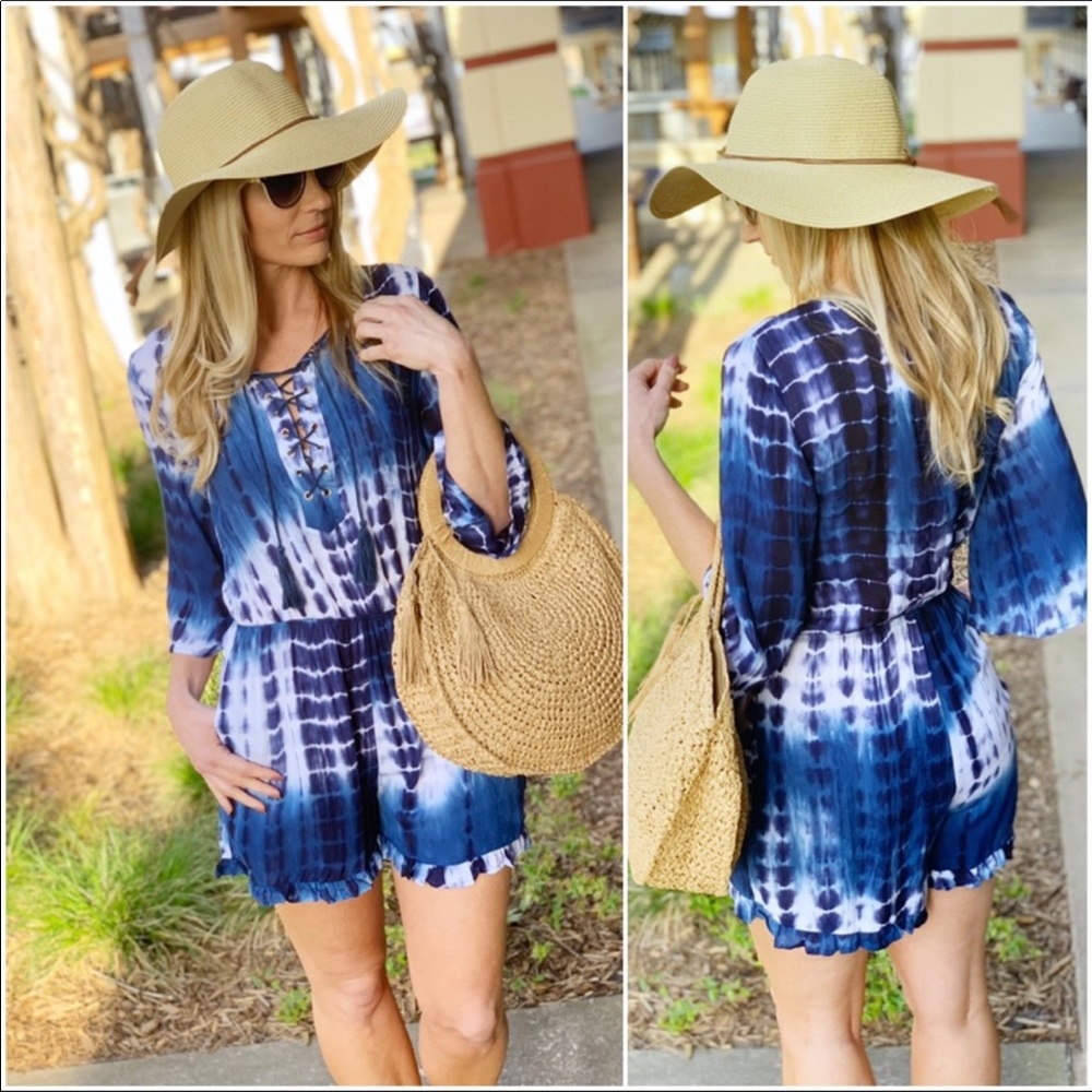 ✨Blue tie dye lace up romper